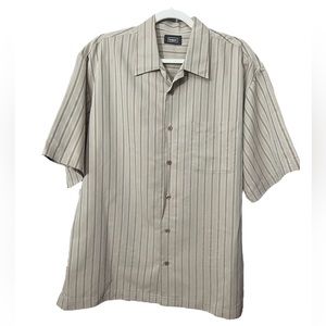 Haggar Rayon blend short sleeve casual shirt SIZE L